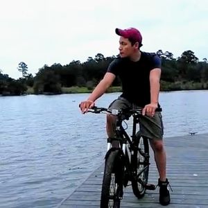 Meet your Posher, Adrian